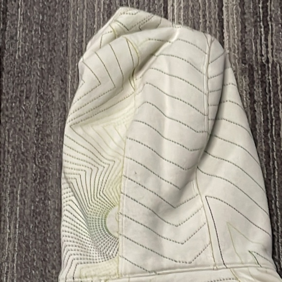 Lululemon Scooba Jacket size 6 - Picture 8 of 10